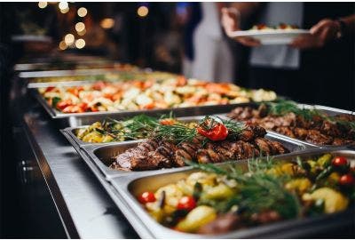 Buffet chaud professionnel vs buffet froid professionnel: lequel convient le mieux à votre restaurant?
