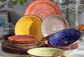 Assiettes de couleur Assiettes de couleur