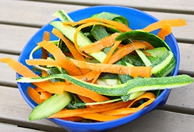 Épluche légumes électriques Épluche légumes électriques